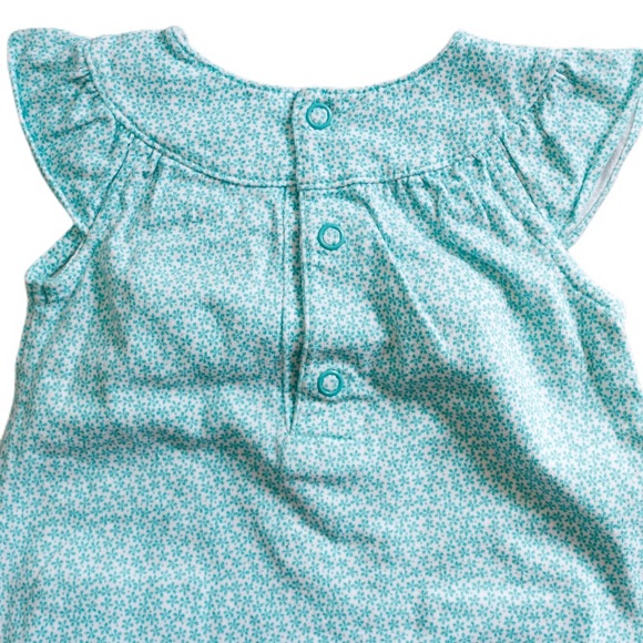 4/25$ | Carter's | Green Onesie with Cute Bow - Picture 3 of 7